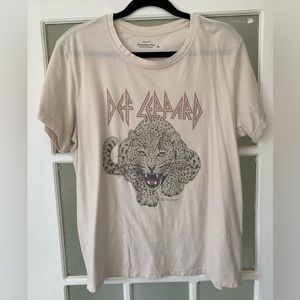 ABERCROMBIE DEF LEPPARD GRAPHIC TEE, SIZE LARGE